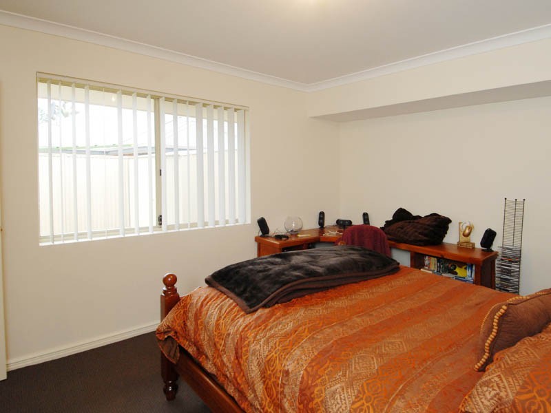 38 Baycliff Turn, Waikiki WA 6169