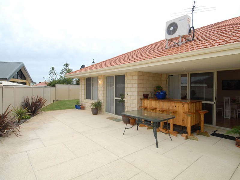 38 Baycliff Turn, Waikiki WA 6169