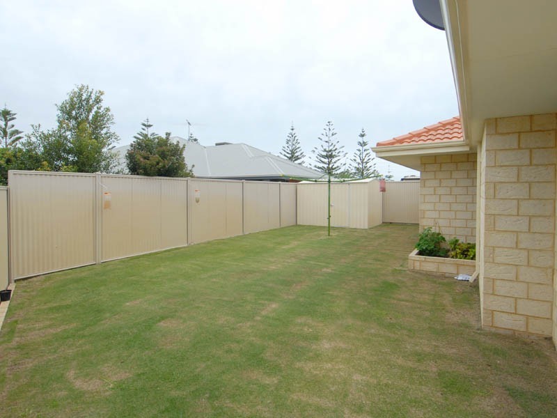 38 Baycliff Turn, Waikiki WA 6169