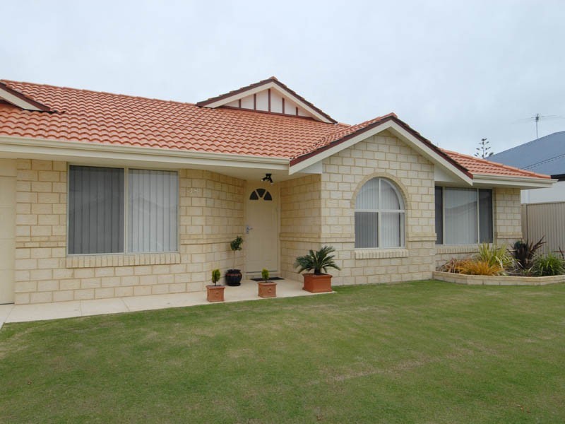 38 Baycliff Turn, Waikiki WA 6169