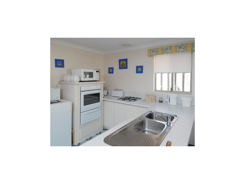 26 Rees Crescent, Rockingham WA 6168