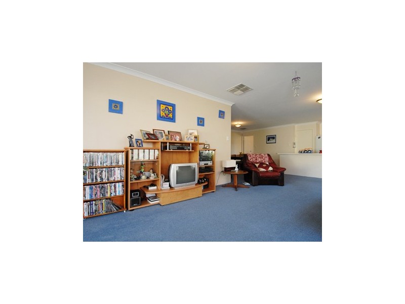 26 Rees Crescent, Rockingham WA 6168