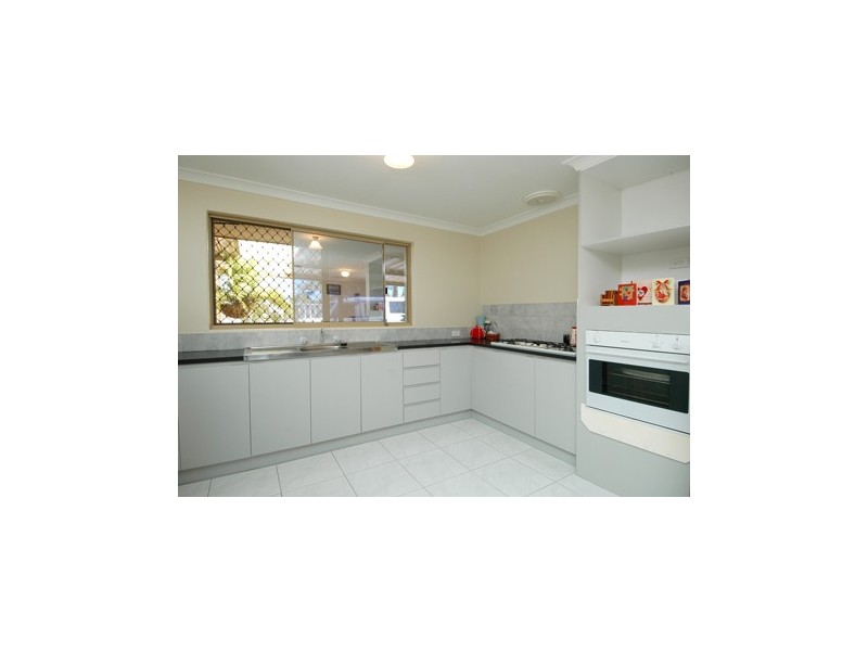 3 Camm Place, Waikiki WA 6169