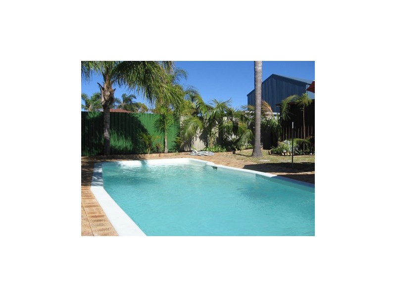 8 Monkton Way, Warnbro WA 6169