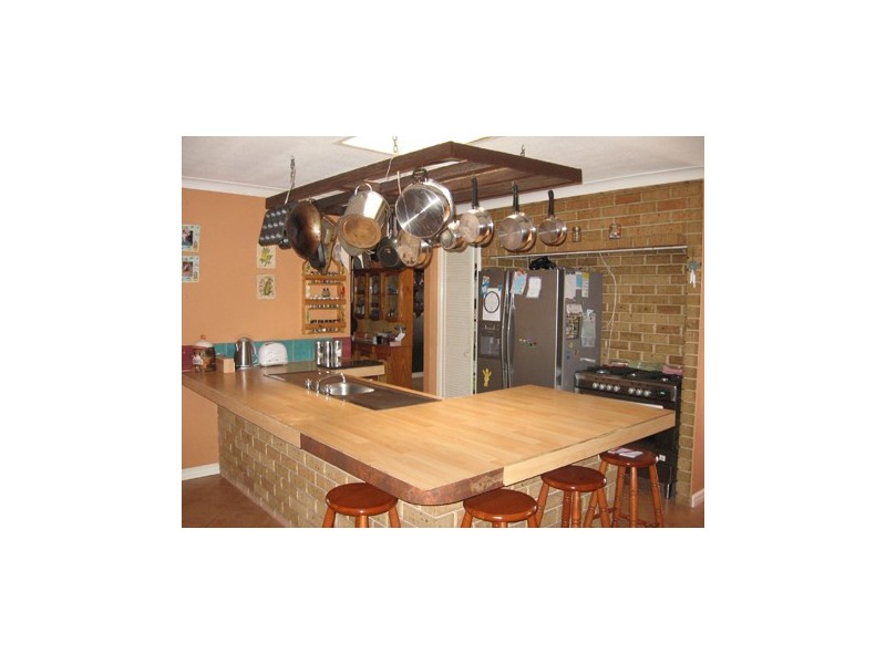 8 Monkton Way, Warnbro WA 6169
