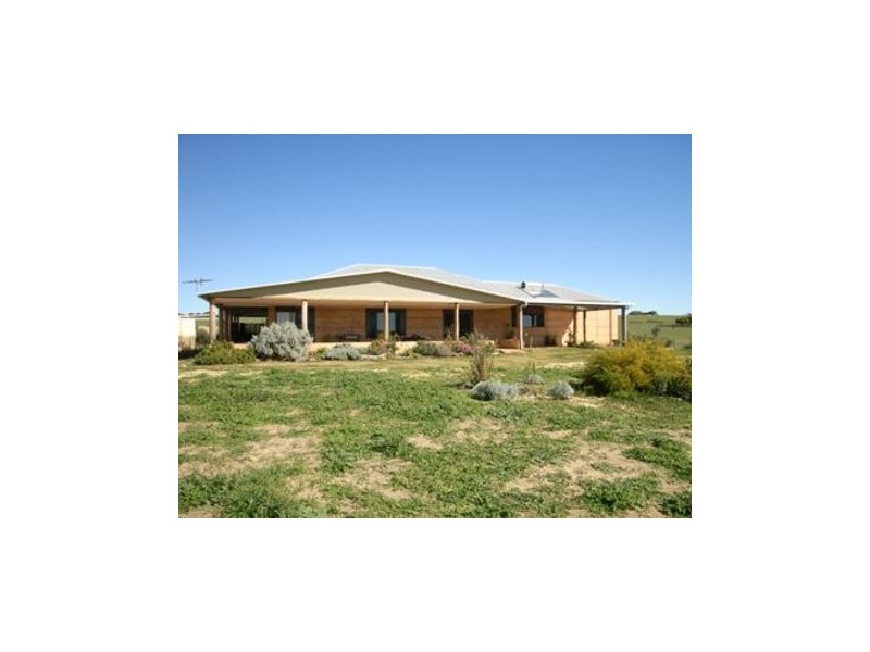 1 Wye Farm Road, Dongara WA 6525