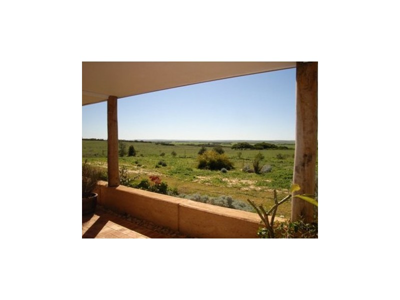 1 Wye Farm Road, Dongara WA 6525