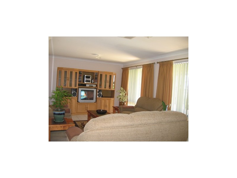 43 Townsend Road, Rockingham WA 6168