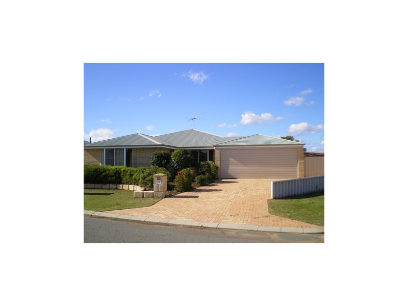 15 Zedora Loop, Port Kennedy WA 6172