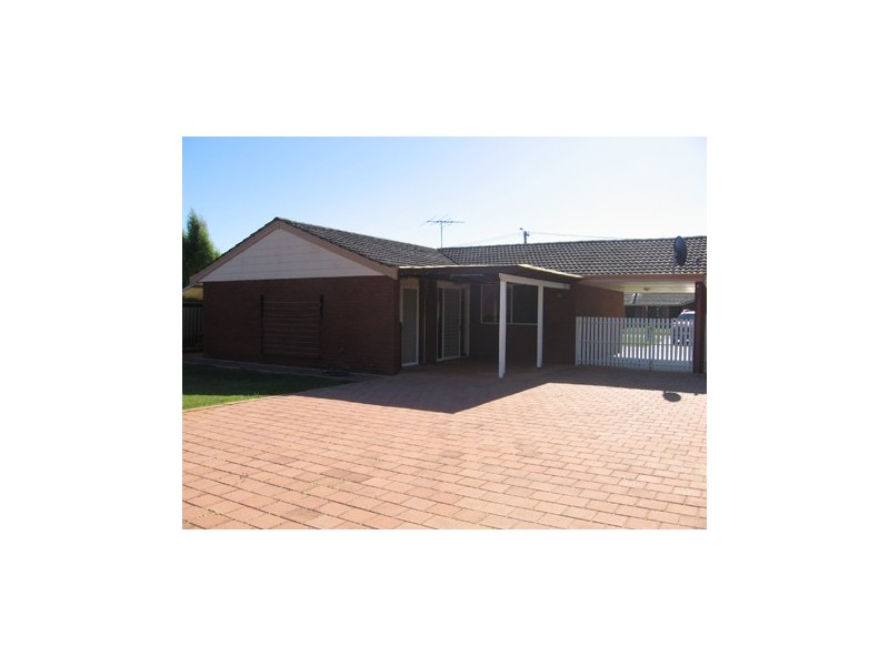 11 Ricketts Way, Rockingham WA 6168