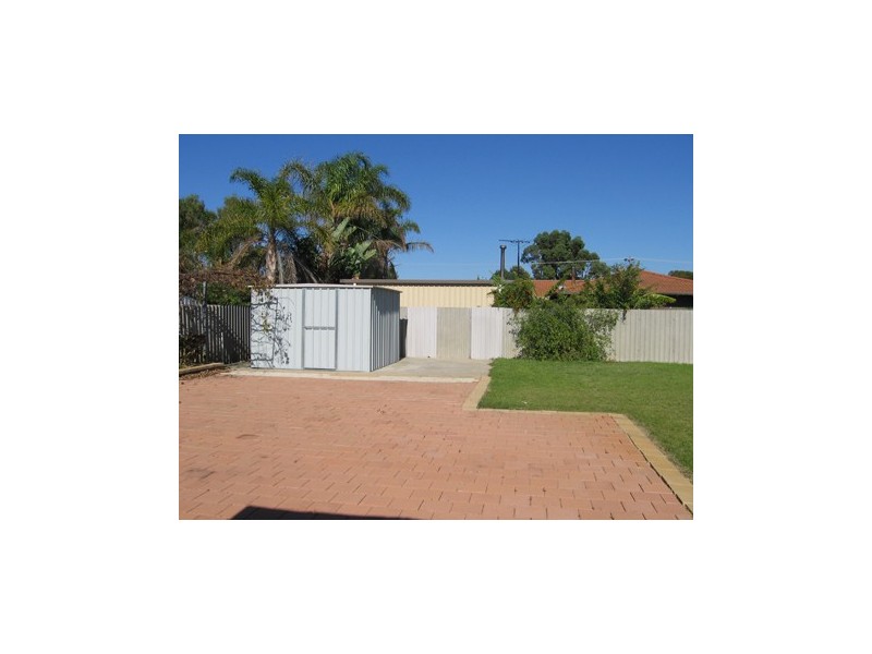 11 Ricketts Way, Rockingham WA 6168