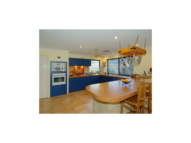 12 Madras Crescent, Port Kennedy WA 6172