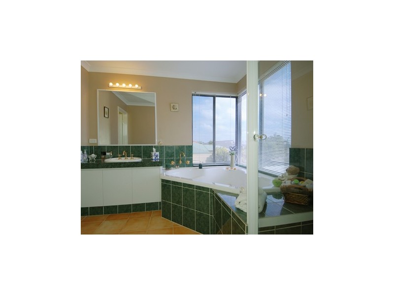 12 Madras Crescent, Port Kennedy WA 6172