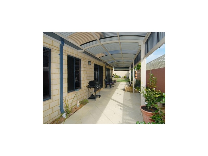 12 Madras Crescent, Port Kennedy WA 6172