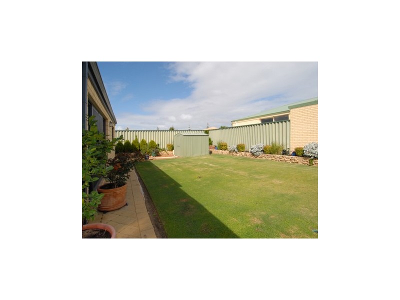 12 Madras Crescent, Port Kennedy WA 6172