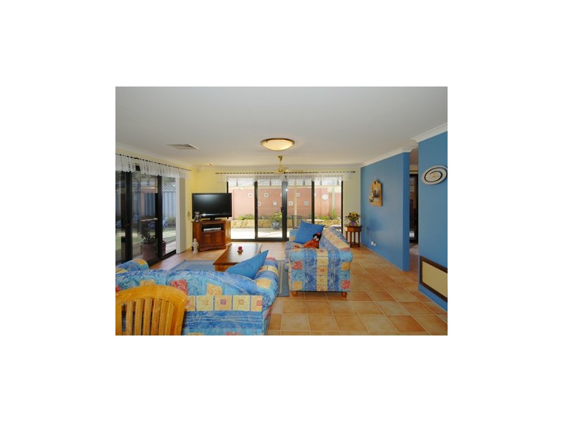 12 Madras Crescent, Port Kennedy WA 6172