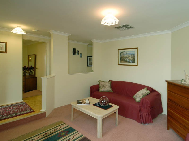 14 Marigold Place, Waikiki WA 6169