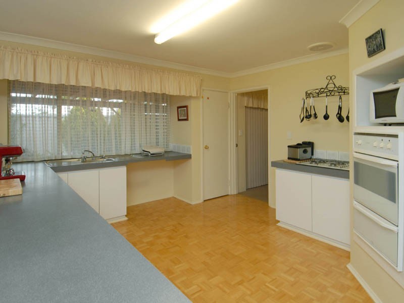 14 Marigold Place, Waikiki WA 6169