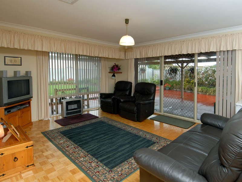 14 Marigold Place, Waikiki WA 6169