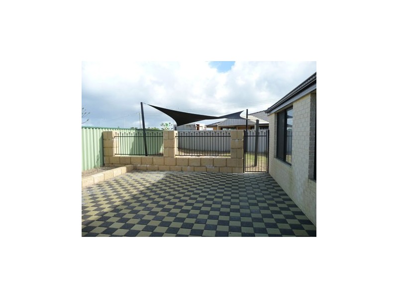 19 Sevilla Tce, Port Kennedy WA 6172