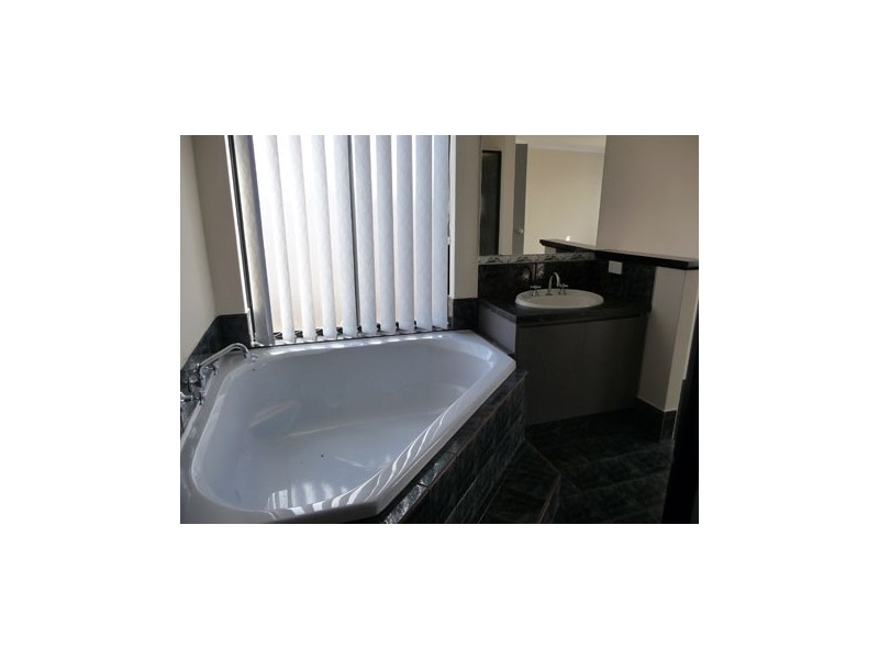 19 Sevilla Tce, Port Kennedy WA 6172