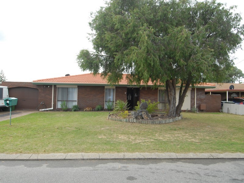 4 Holten Court, Cooloongup WA 6168