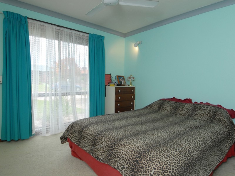 4 Holten Court, Cooloongup WA 6168