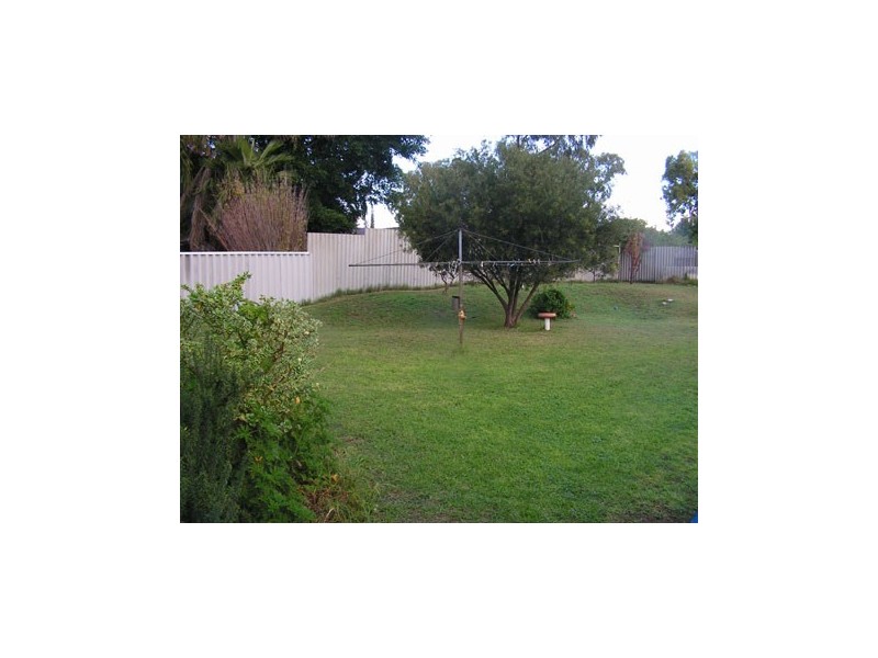27 Bideford Street, Warnbro WA 6169