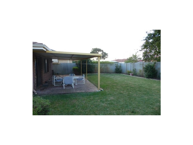 94 Georgetown Drive, Safety Bay WA 6169