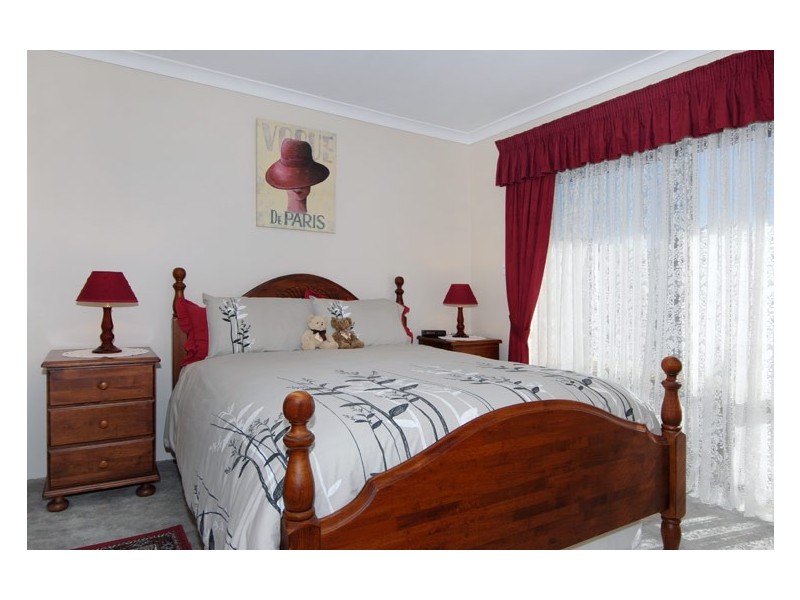 24 Campbell Way, Rockingham WA 6168