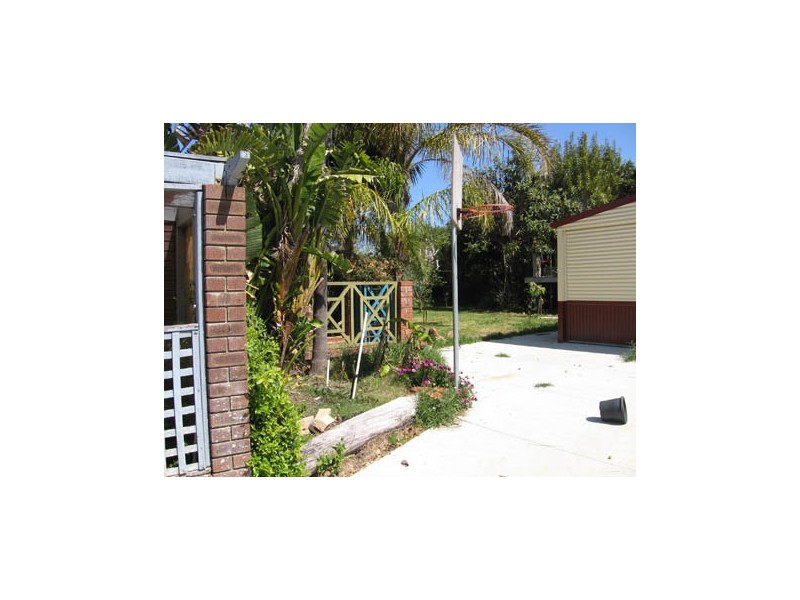 3 Brixham Way, Warnbro WA 6169