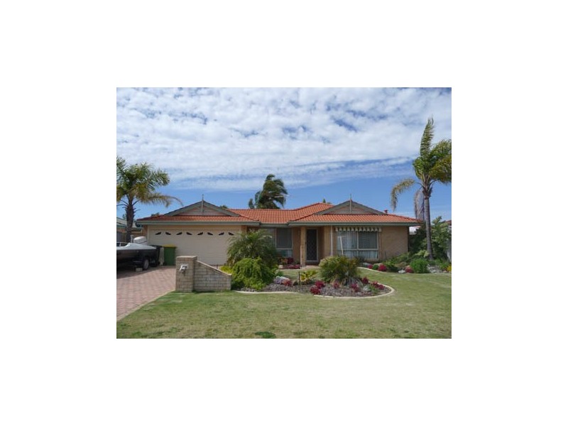 4 Greenlea Crescent, Warnbro WA 6169
