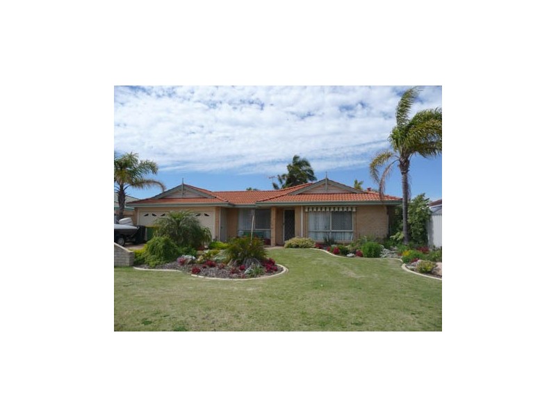 4 Greenlea Crescent, Warnbro WA 6169