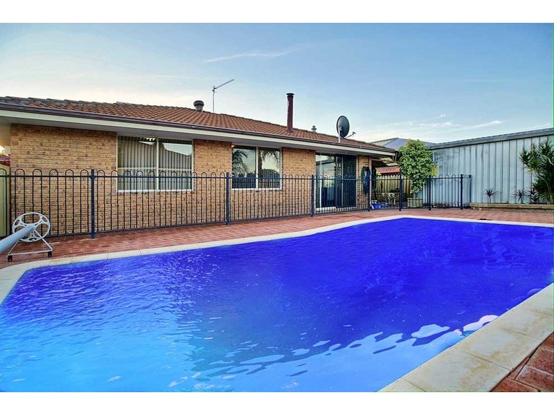 28 Brushbox Way, Huntingdale WA 6110