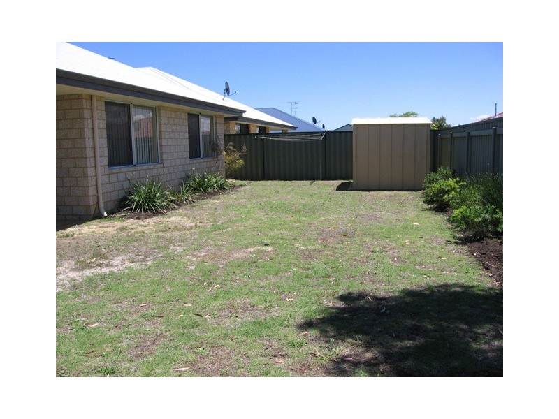 12 Aparri Way, Port Kennedy WA 6172