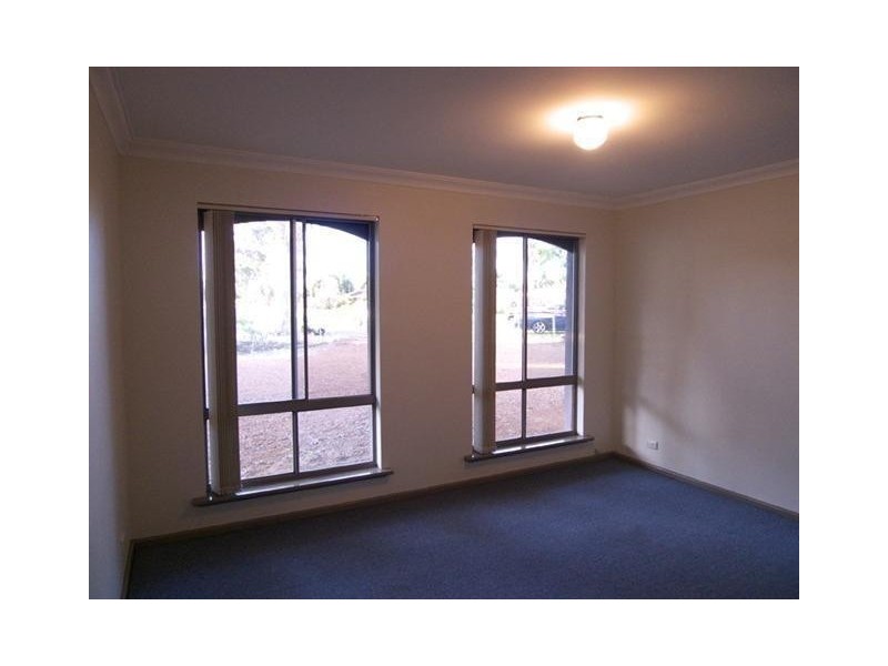 24 Alciston Way, Huntingdale WA 6110