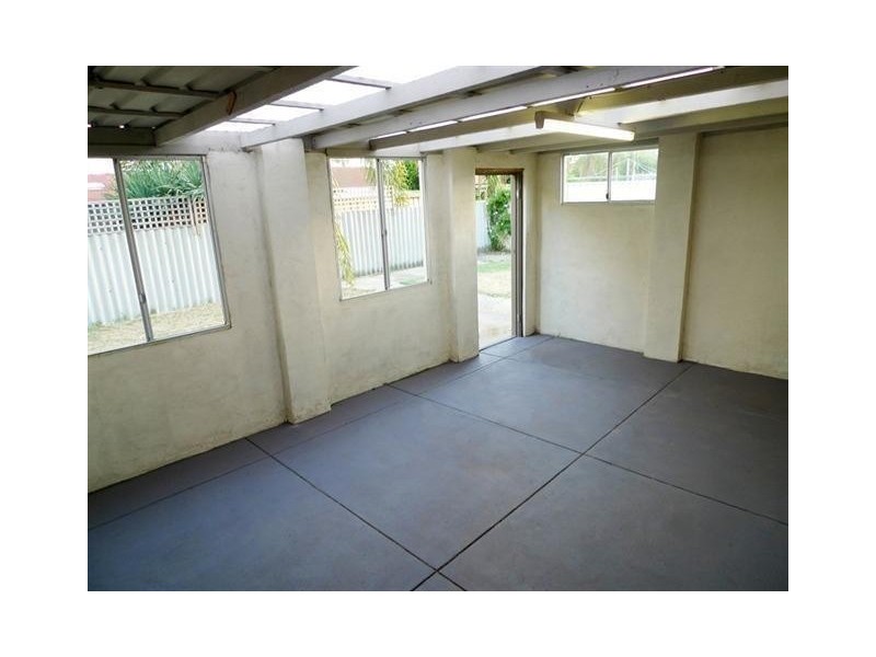 24 Alciston Way, Huntingdale WA 6110