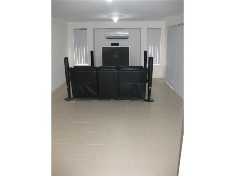 9 / 275  Fraser Road, Canning Vale WA 6155