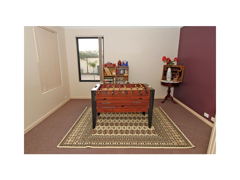 15A Seville Drive, Seville Grove WA 6112