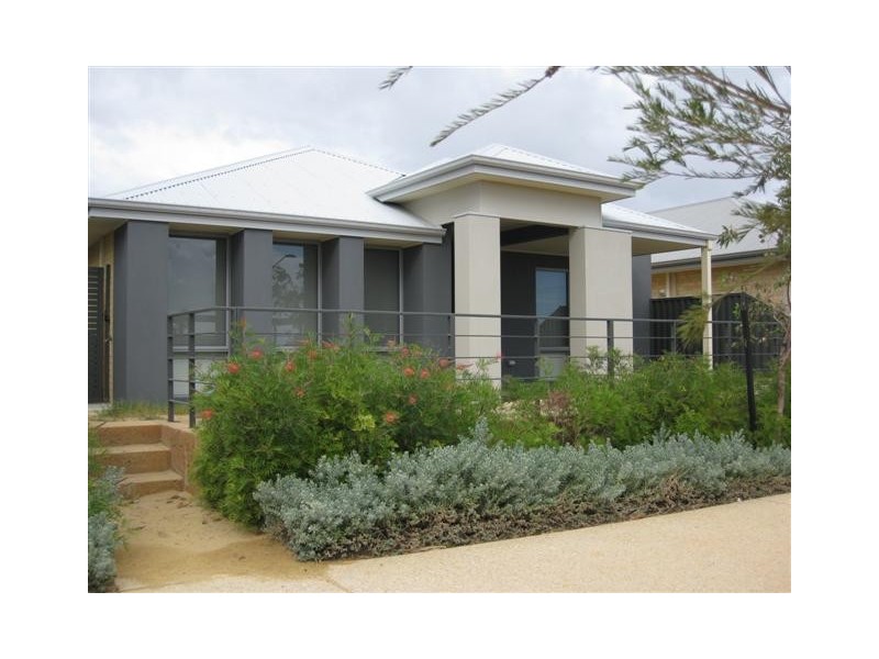 7 Roudnice Lane, Champion Lakes WA 6111