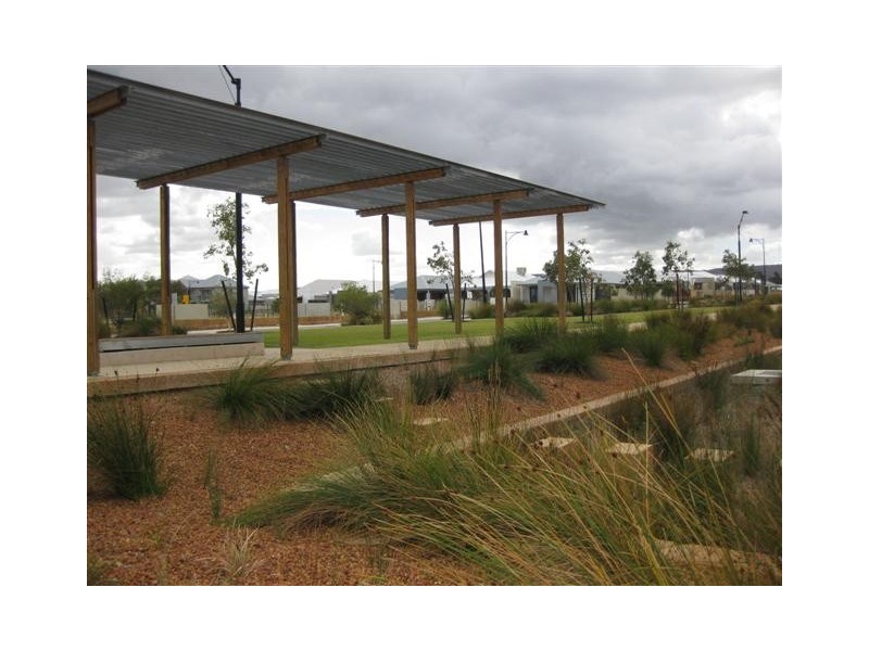 7 Roudnice Lane, Champion Lakes WA 6111