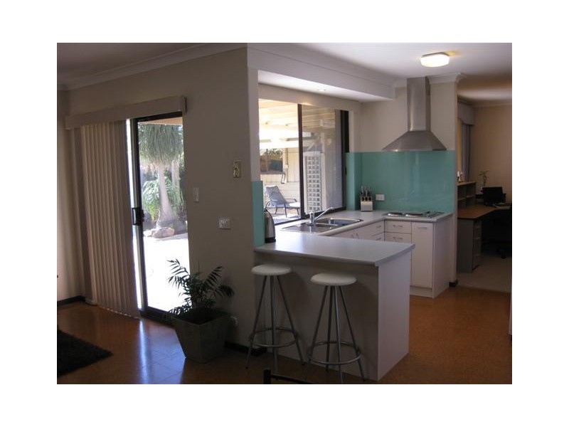 58 Kingsford Way, Huntingdale WA 6110