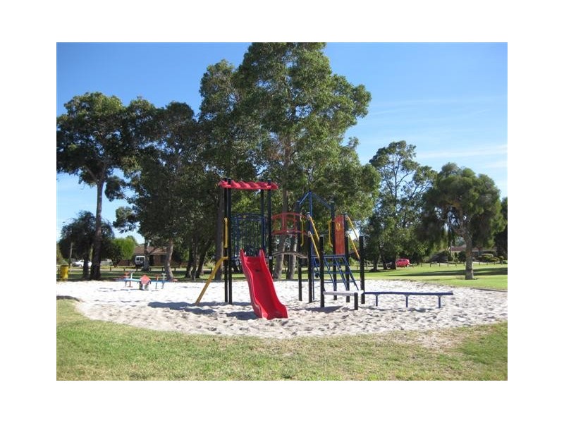 58 Kingsford Way, Huntingdale WA 6110