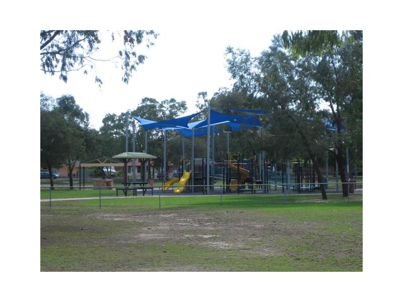 4 / 211 Brixton Street, Kenwick WA 6107