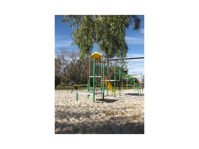 27 Ilma Street, Gosnells WA 6110