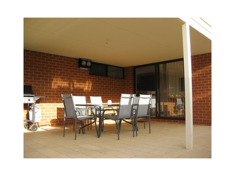 21 Jonquil Loop, Seville Grove WA 6112