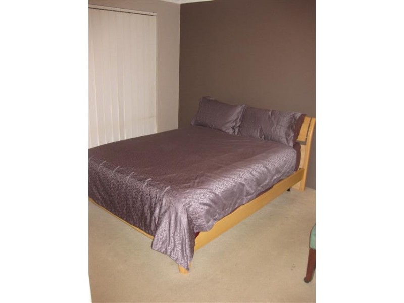 2 Cavenagh Court, Beckenham WA 6107