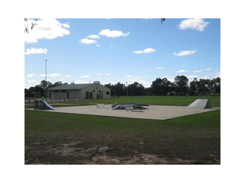 2 Cavenagh Court, Beckenham WA 6107