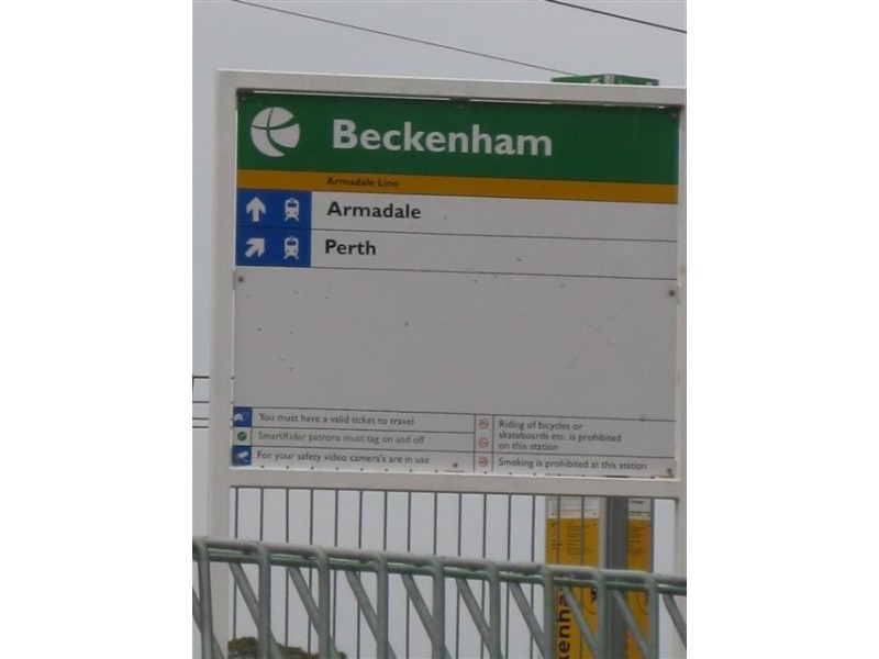 2 Cavenagh Court, Beckenham WA 6107