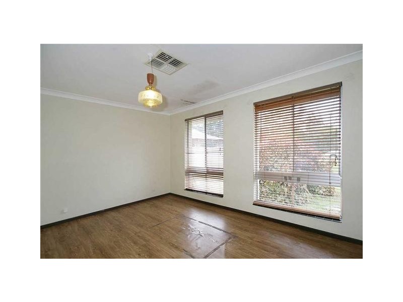 99 Harpenden, Huntingdale WA 6110